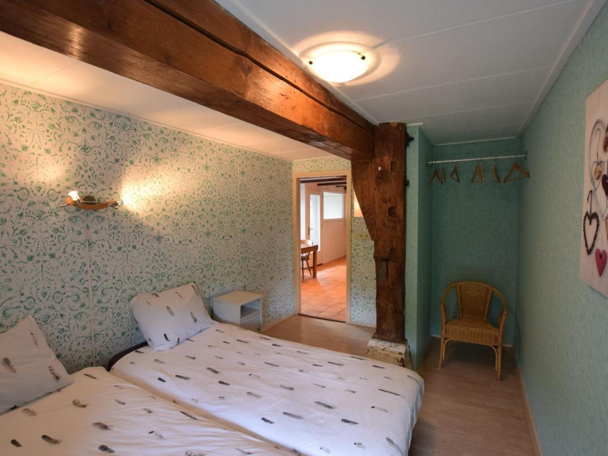 לירדאם Quaint Farmhouse Near River In Oosterwijk מראה חיצוני תמונה