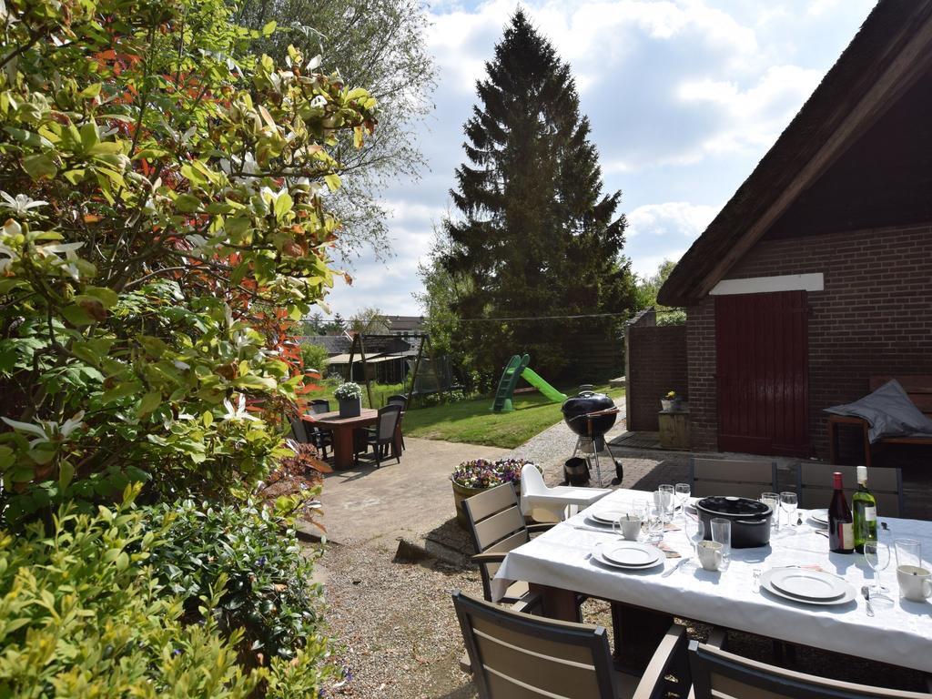 לירדאם Quaint Farmhouse Near River In Oosterwijk מראה חיצוני תמונה